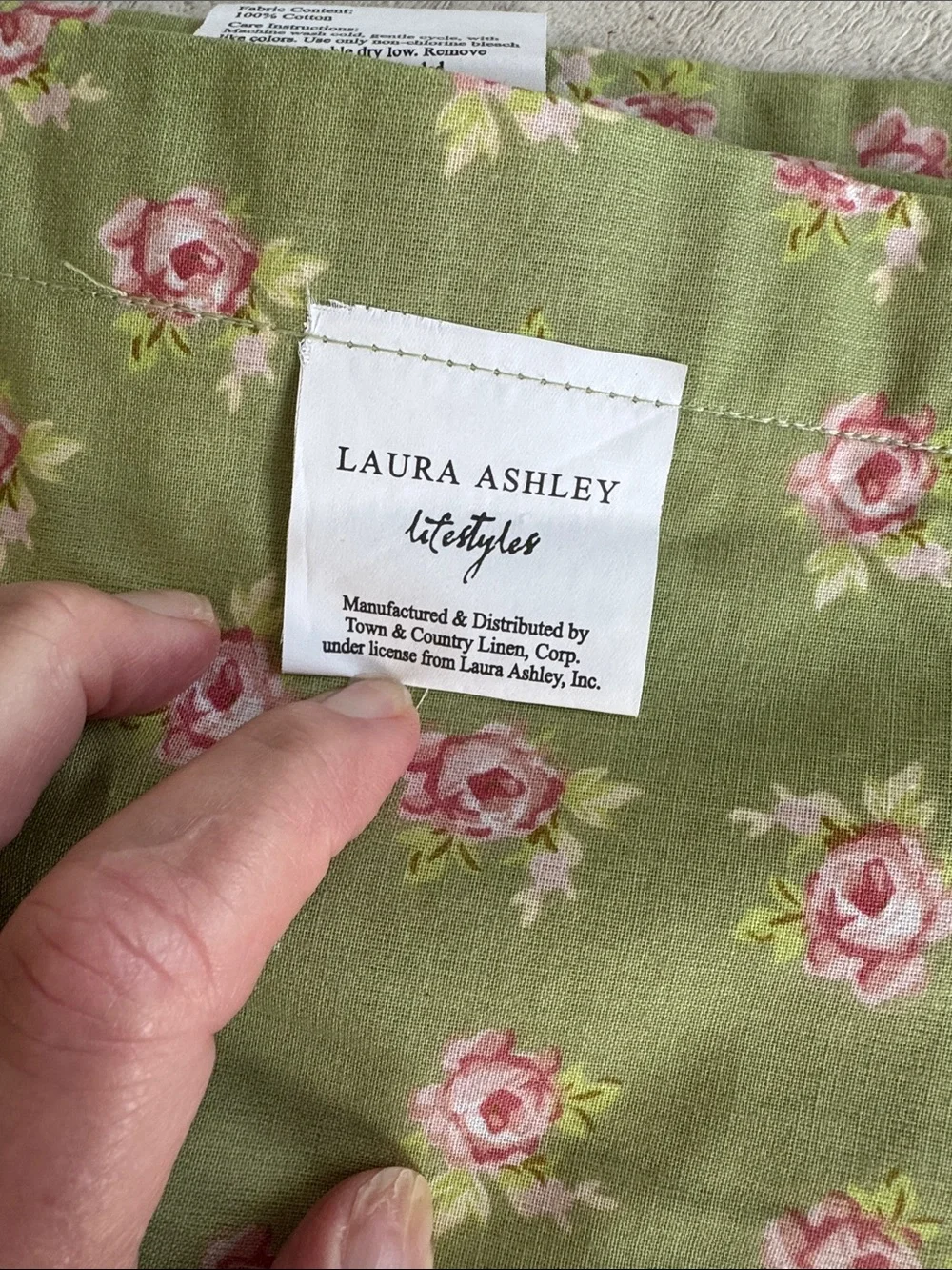 NWOT set of 4 Laura Ashley placemats & napkins
